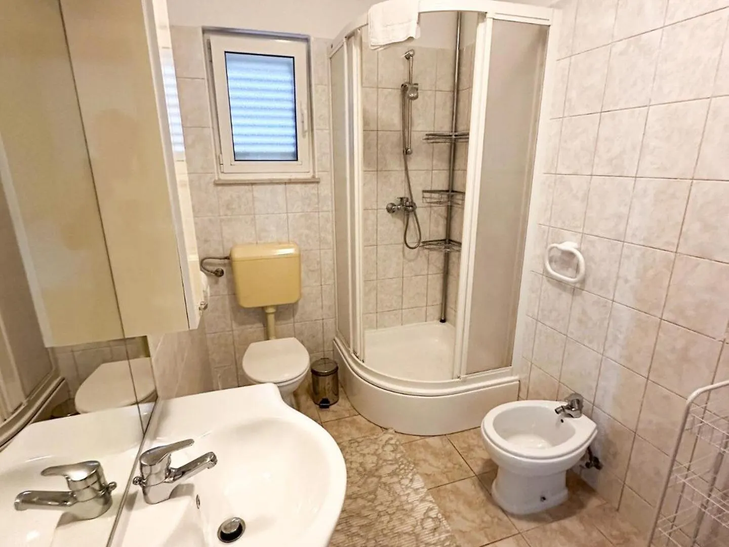 Apartment Luka Traù